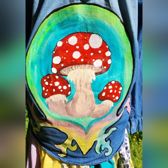 🍄🍄🍄 BONGO custom hand painted upcycled mushroom button down jacket - Picture 8 of 16